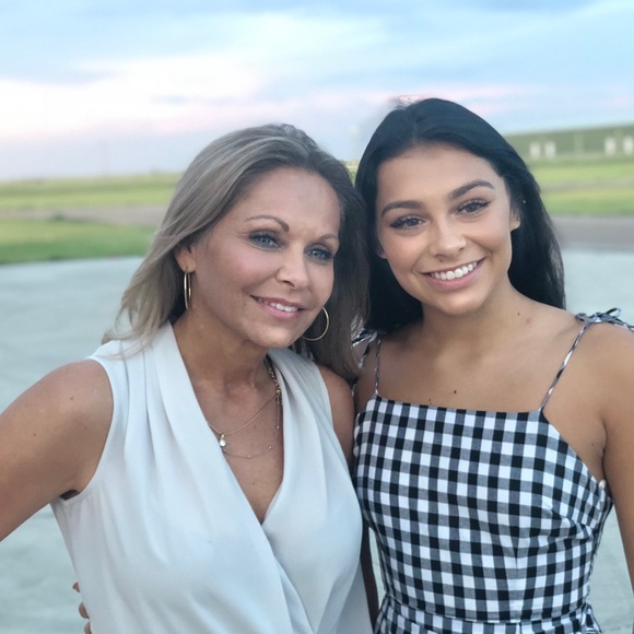 Meet your Posher, Dana & Canion - Picture 8 of 8